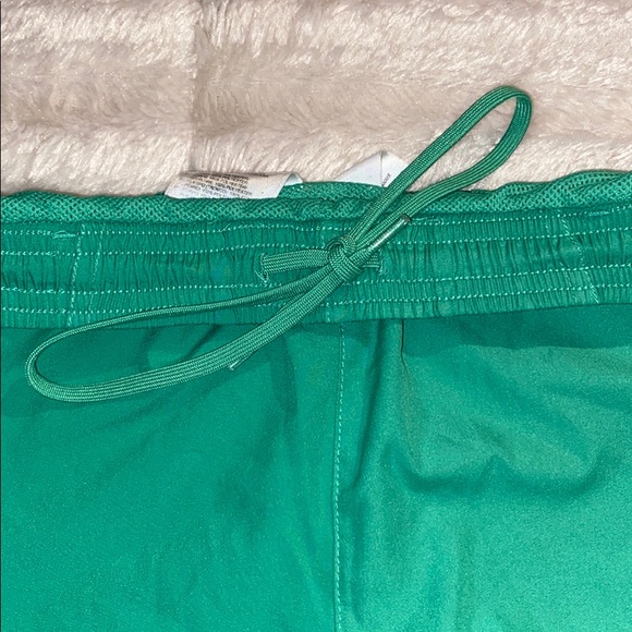 Reebok Running Shorts - Picture 2 of 3